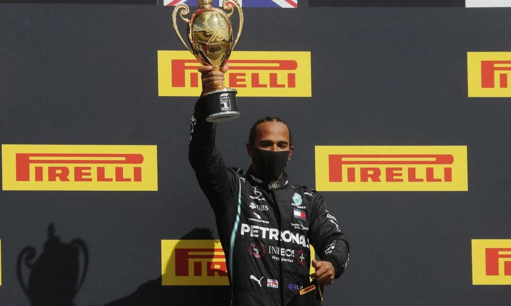 Formula 1: "Αχαλίνωτος" ο Χάμιλτον - Επική νίκη με μία ρόδα λιγότερη! - Βίντεο